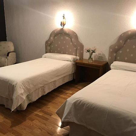Hotel Las Caldas Las Caldas De Besaya ภายนอก รูปภาพ